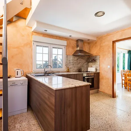 Carmen Меркадаль